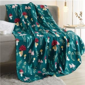 🍄 MUSHROOM FLEECE BLANKET 🍄